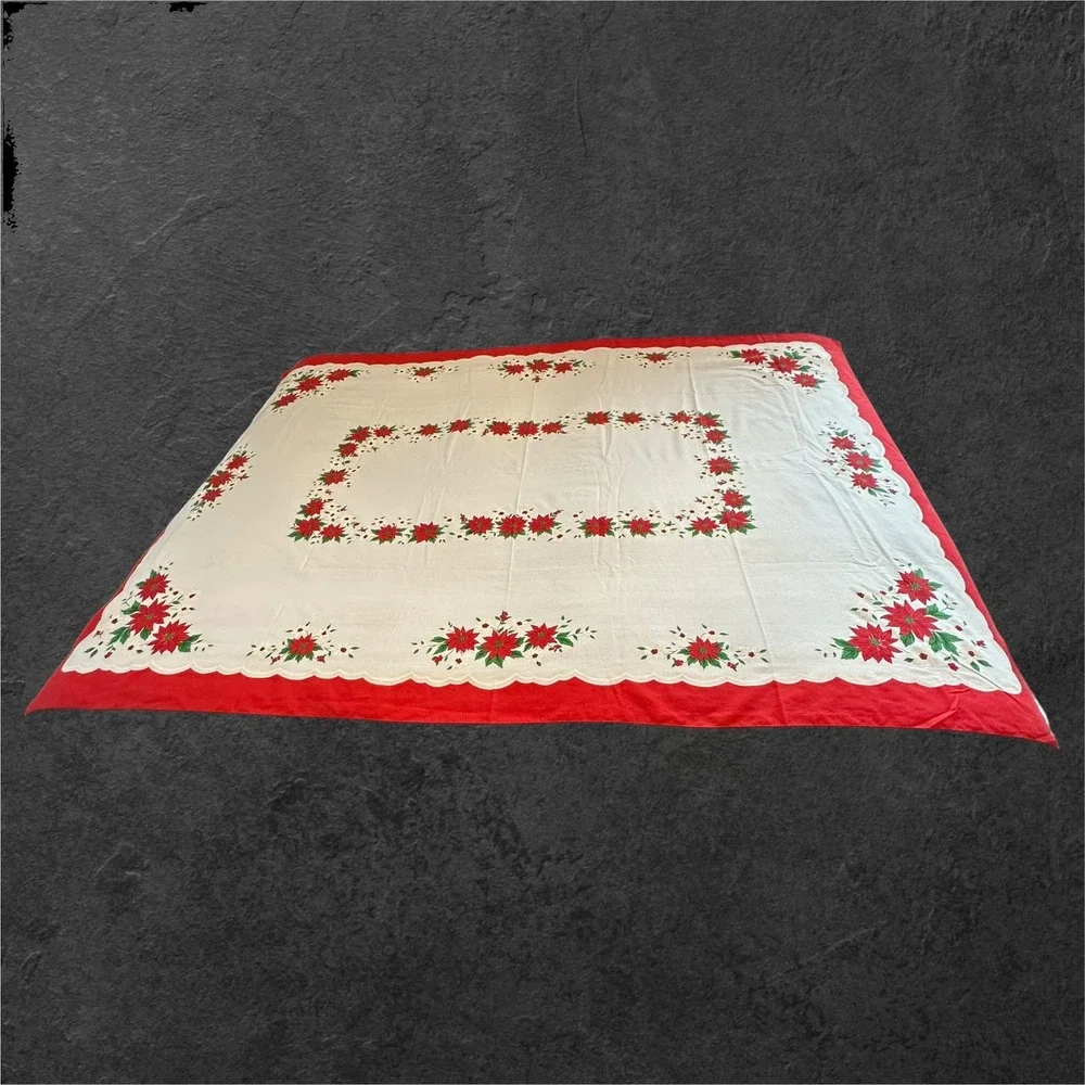 Vintage‎ Christmas Tablecloth 78x60 Red White Poinsettia Print Holiday Rectangle